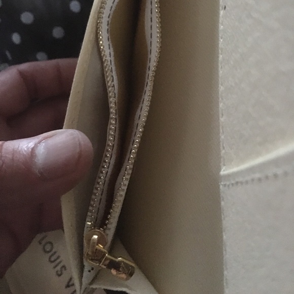 Luis vuitton woman’s wallet - Picture 6 of 6